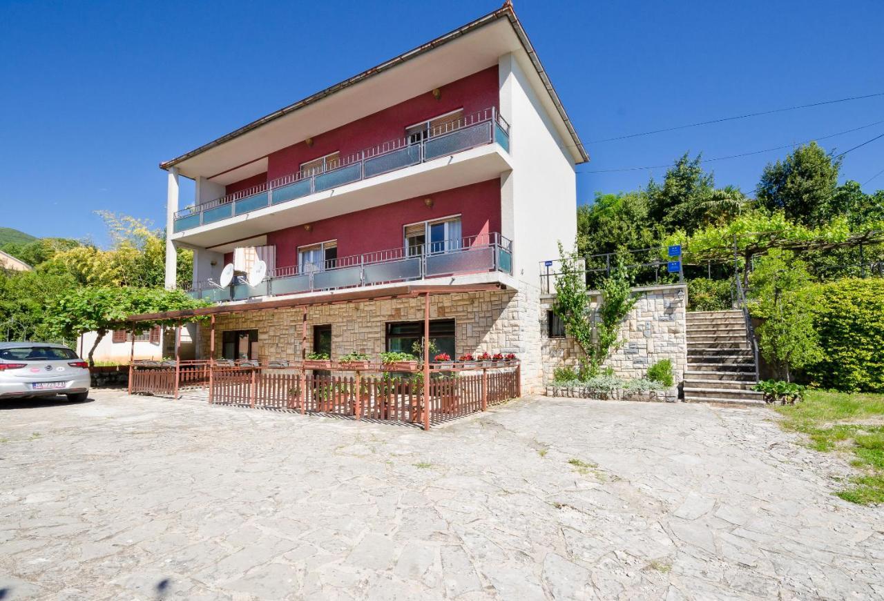Apartments Mladen Jelica Ičići Buitenkant foto