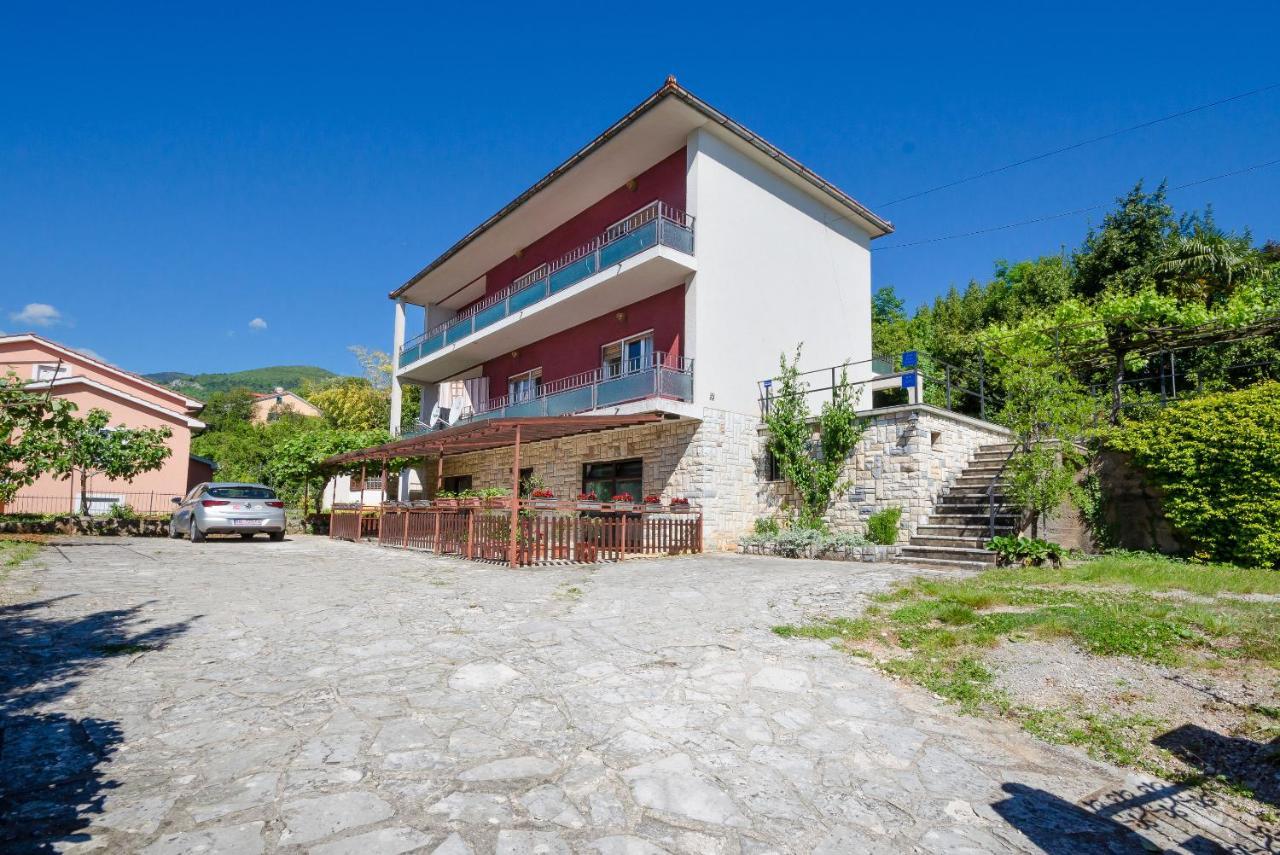 Apartments Mladen Jelica Ičići Buitenkant foto