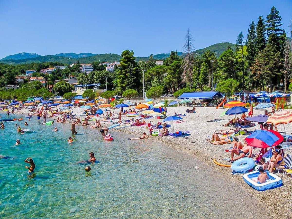 Apartments Mladen Jelica Ičići Buitenkant foto